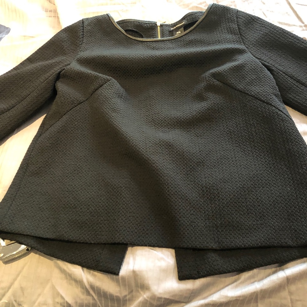 Club Monaco waffle split back top